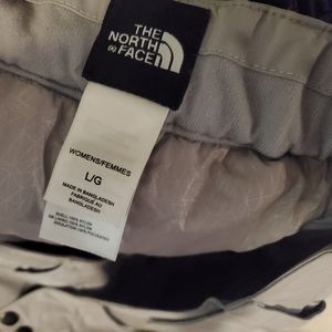 LG adjustable women's North Face snow pants